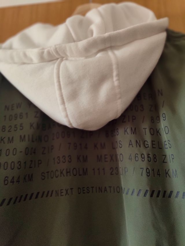 Chaqueta deportiva verde