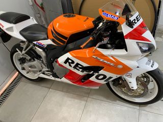 honda cbr 1000rr fireblade