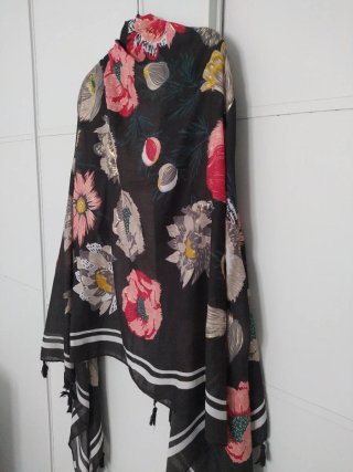 Foulard viscosa estampado floral