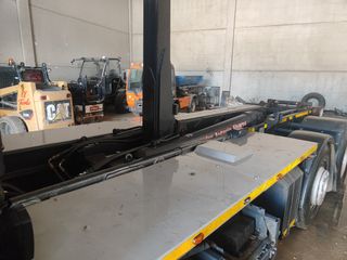 Camión DAF cf 410   multilift  6x2 vendo cambio