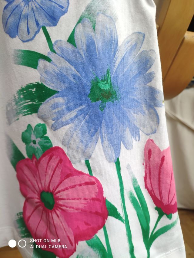 Lote de camiseta y sudadera