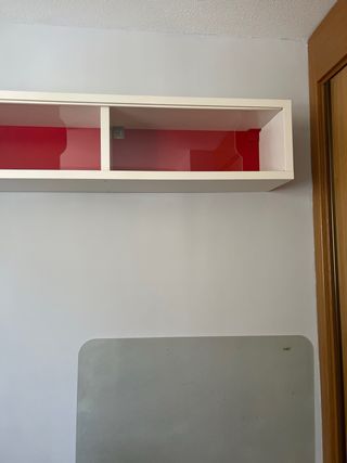 Mueble IKEA pared, puertas correderas