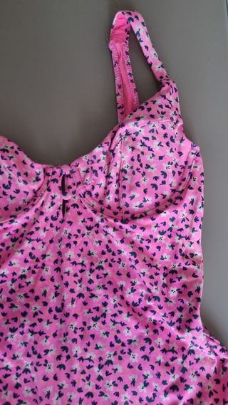 Bañador rosa flúor Zara talla S