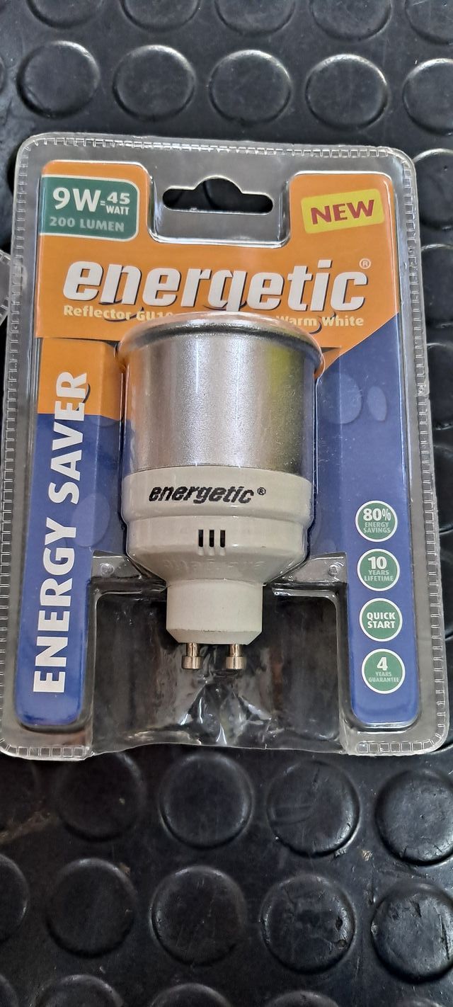 Bombilla bajo consumo