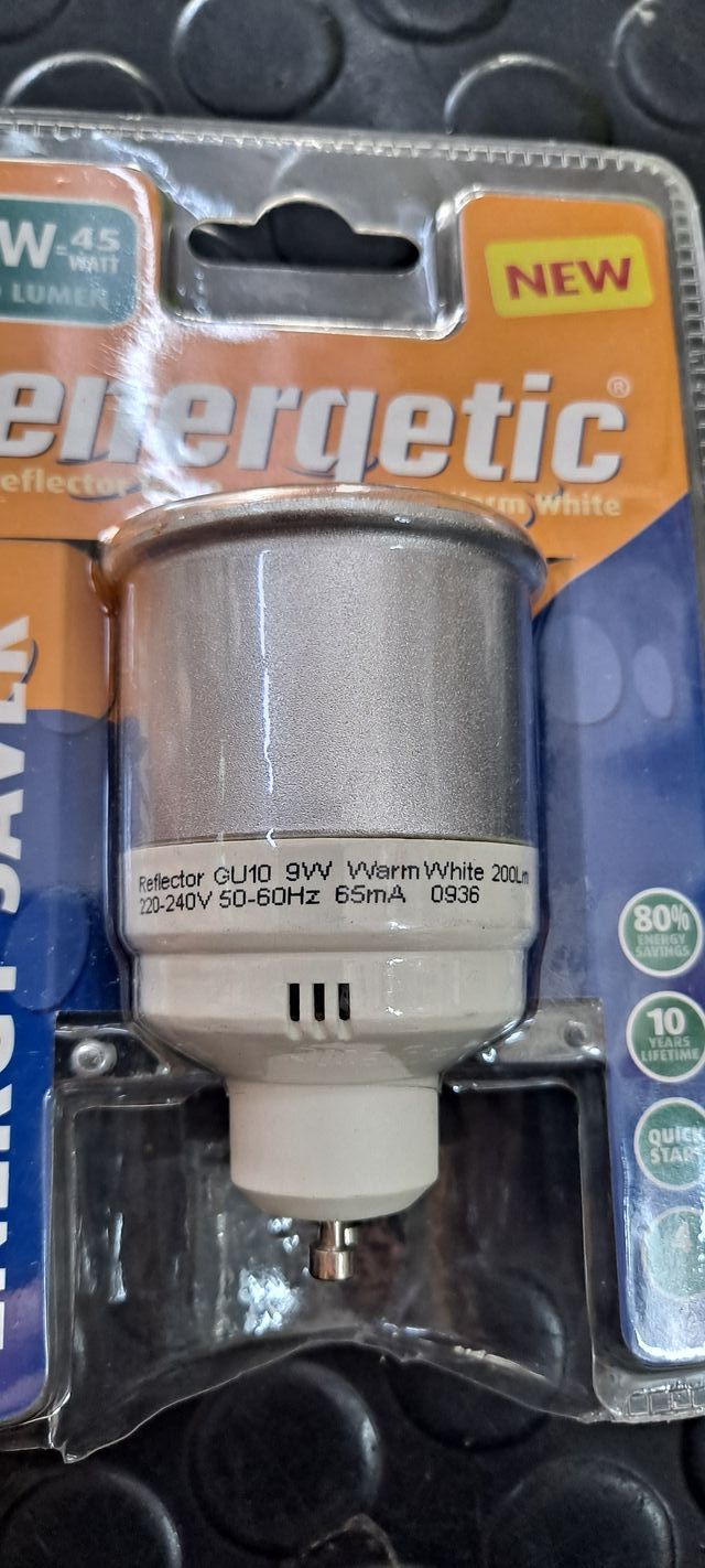 Bombilla bajo consumo