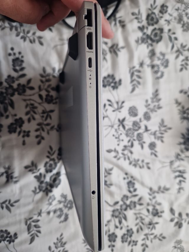 Hp laptop 15-dw2001ns