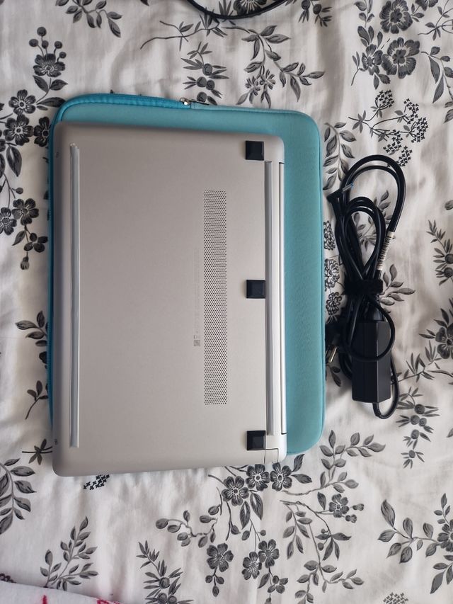 Hp laptop 15-dw2001ns