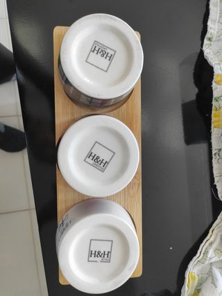 Coppetta in porcellana con vassoio