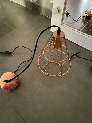 Lampara de techo conica