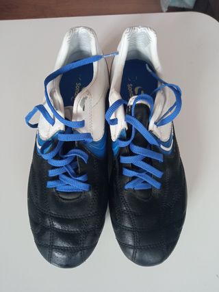 Botas futbol con tacos 