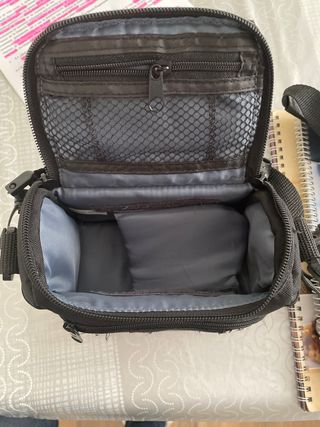 Funda para camara de fotos o video . Sansonite .