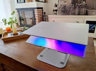 Portátil 2025 Asus LIGERO OLED 1.5TB RTX 20GB