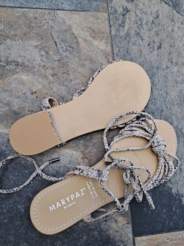 SANDALIAS SIN ESTRENAR