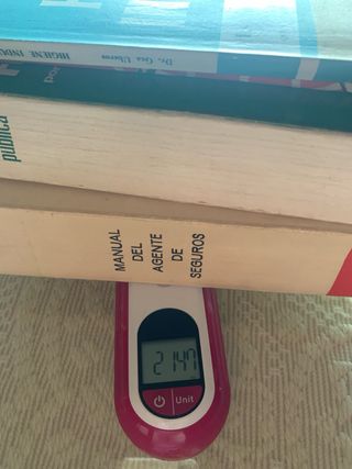 Lote 4 libros diversos temas Economía e Industria
