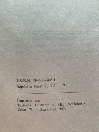 Lote 4 libros diversos temas Economía e Industria