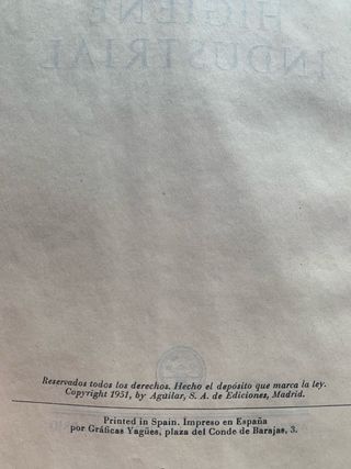 Lote 4 libros diversos temas Economía e Industria