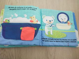 Libro sensorial de tela bebé