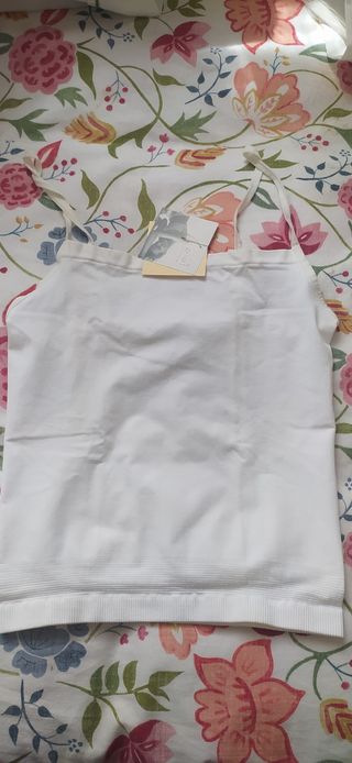 Conjunto camiseta y braguitas