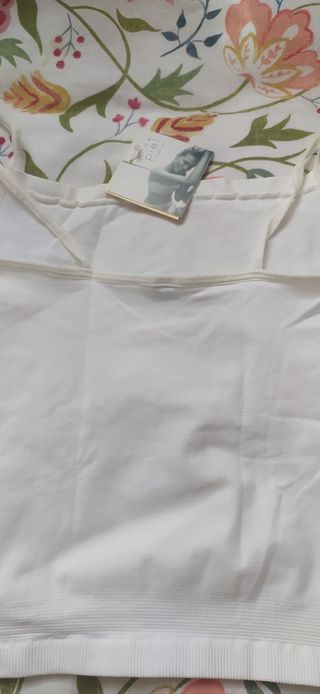 Conjunto camiseta y braguitas