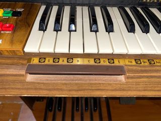 Kawai Electro chord Bass 1
