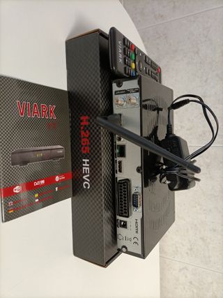 Decodificador Viark Sat e  Iris 9700- 02 Hd