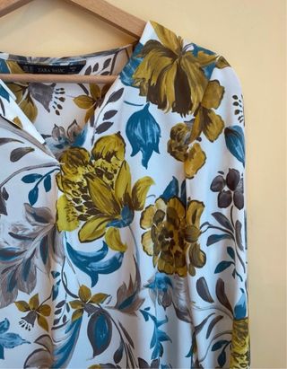 Blusa floral Zara