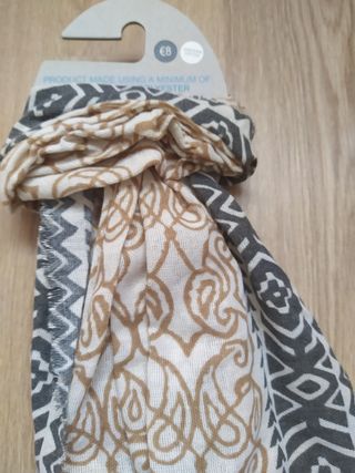 Foulares Nuevos a 4 euros cada uno