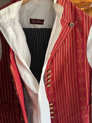 Traje fallero niño completo.