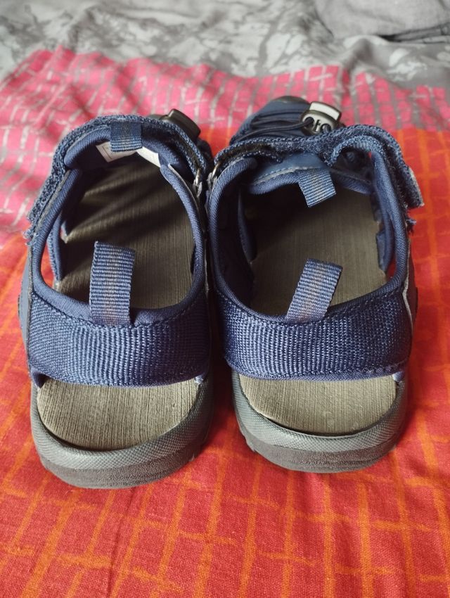 Sandalia trekking Izas n38