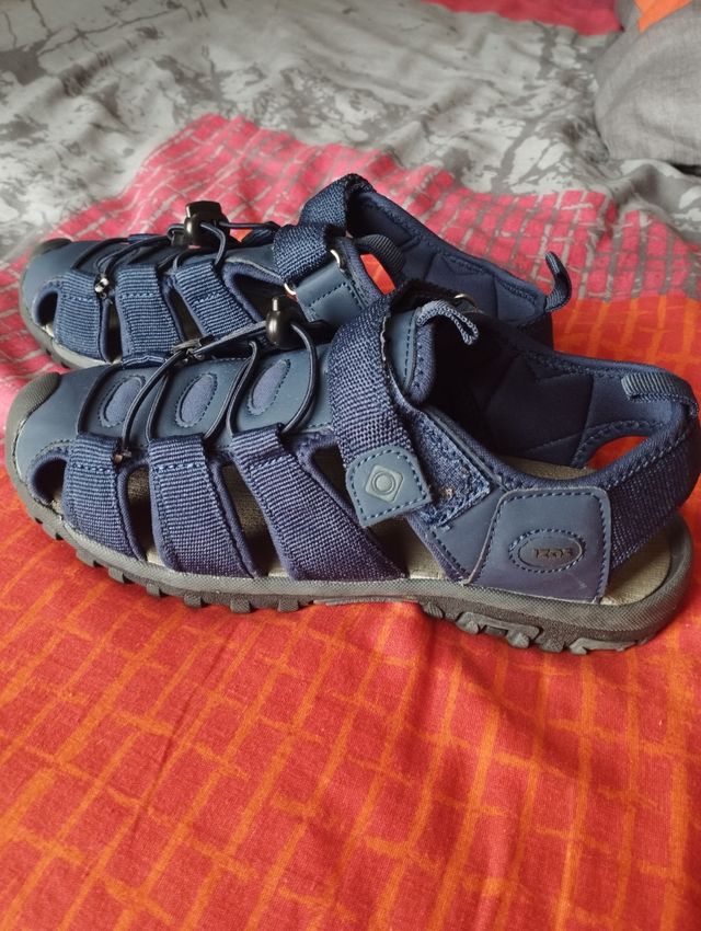 Sandalia trekking Izas n38