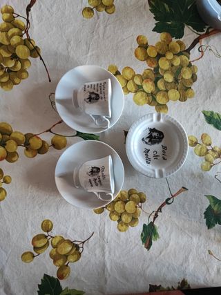 Tazzine da caffe e posacenere vintage