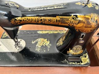 Maquina coser antigua