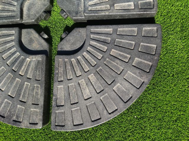 Soporte plástico parasol rellenable agua o arena