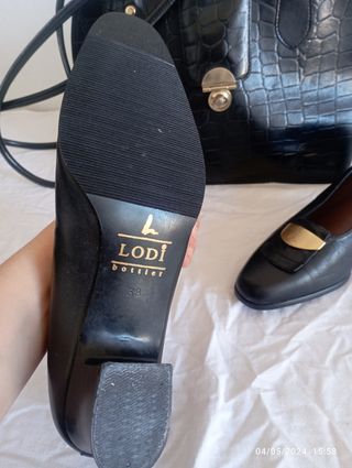 Zapatos y bolso de piel