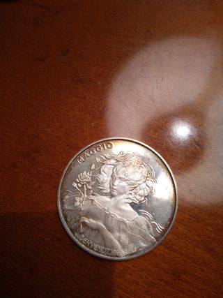 12 monete  in argento dei mesi 
