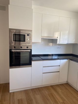 Reformo pisos , locales , baños , cocinas j.l