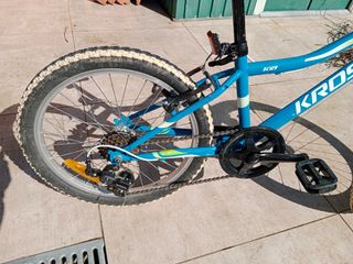 Bicicleta Kross, para niños entre 5 y 10 años
