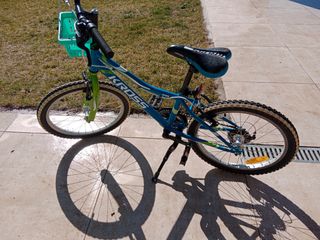 Bicicleta Kross, para niños entre 5 y 10 años