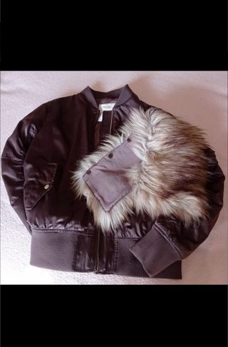 CAZADORA BOMBER CON CUELLO DESMONTABLE 