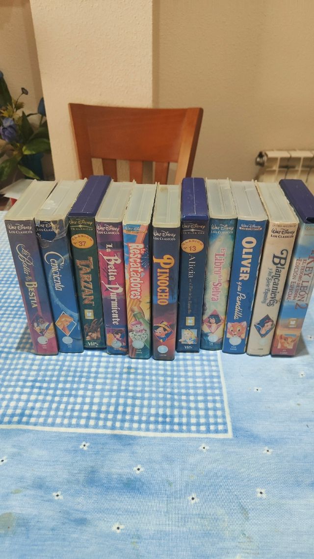 Lote de 14 cintas originales Walt Disney.