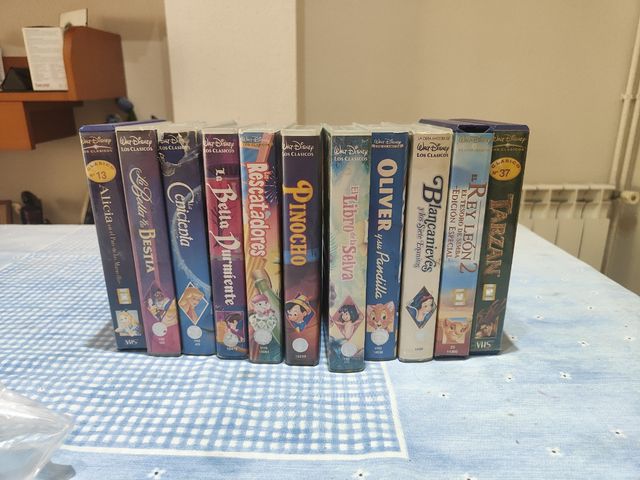 Lote de 14 cintas originales Walt Disney.