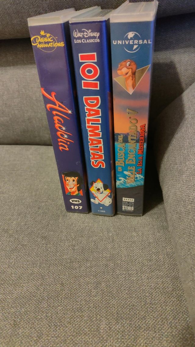 Lote de 14 cintas originales Walt Disney.