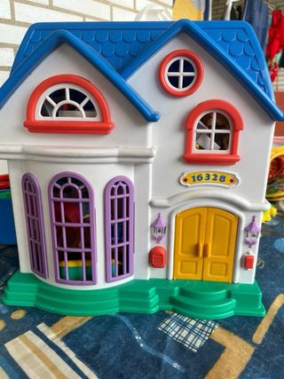 Casita de muñecas plastico