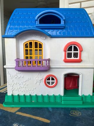 Casita de muñecas plastico