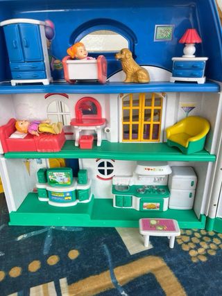 Casita de muñecas plastico