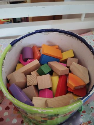 Piezas bloques de madera