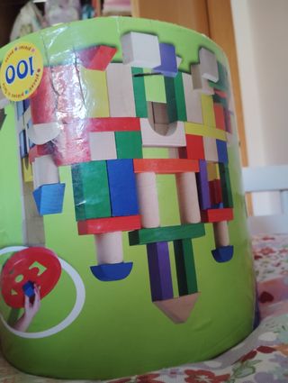 Piezas bloques de madera