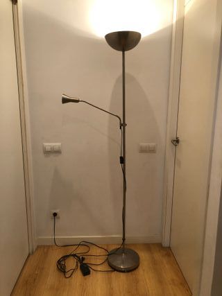 Lámpara de pie y lectura