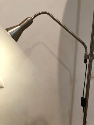 Lámpara de pie y lectura