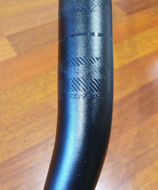 Manillar dos alturas Specialized. 